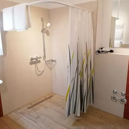 Apartment Nikolaitraum In Der Altstadt - Ebenerdig - Abc295 Wismar