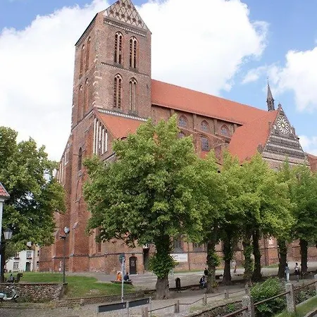 Nikolaitraum In Der Altstadt - Ebenerdig - Abc295 *